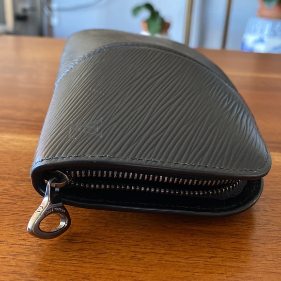 Louis Vuitton Luna Epi Wallet - Picture 2 of 10